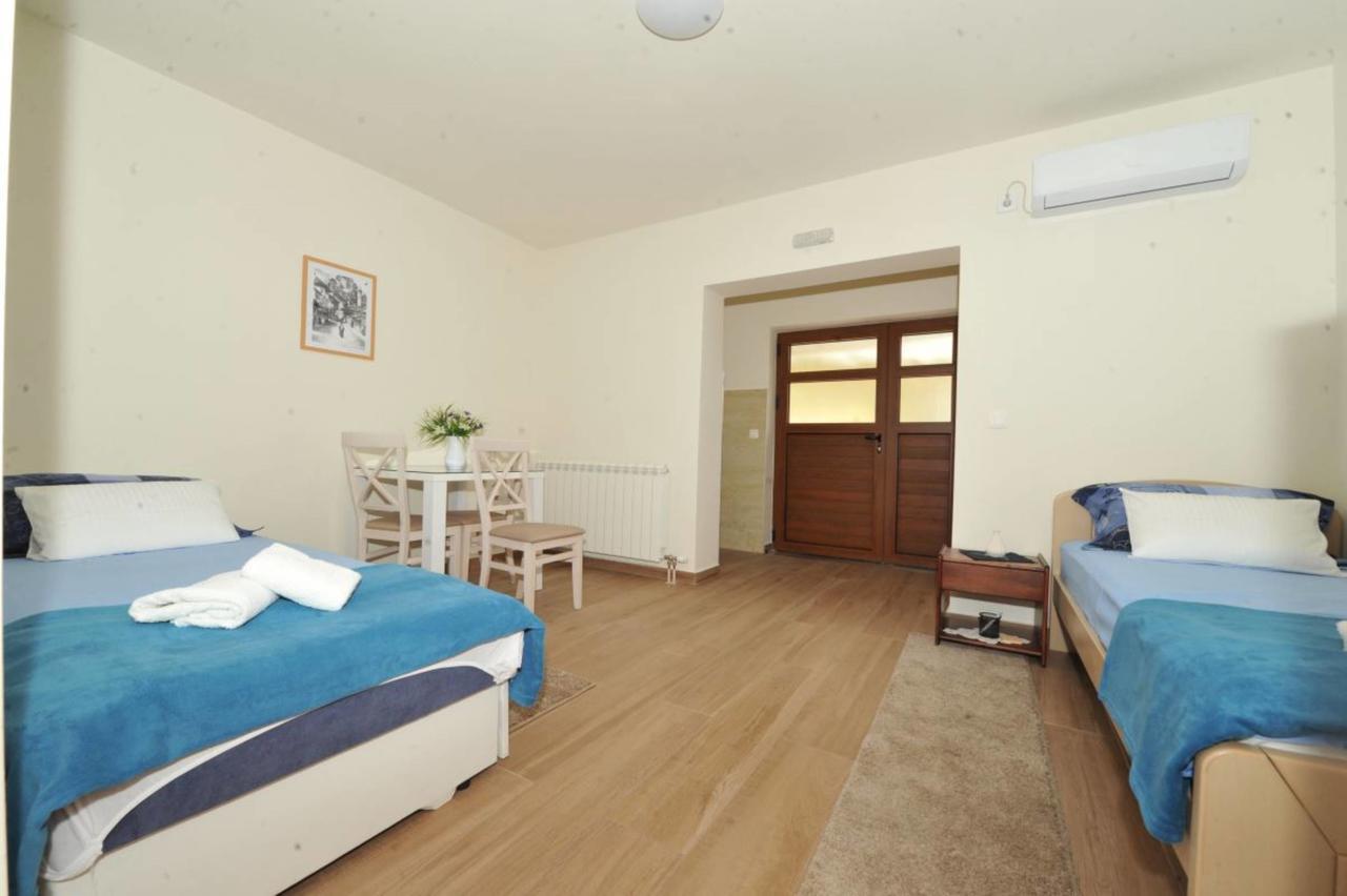 Apartments Olive Kotor Eksteriør billede